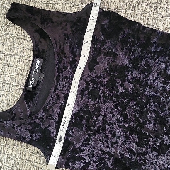 VINTAGE BETSEY JOHNSON BLACK CRUSHED VELVET TANK SMALL - Picture 4 of 8